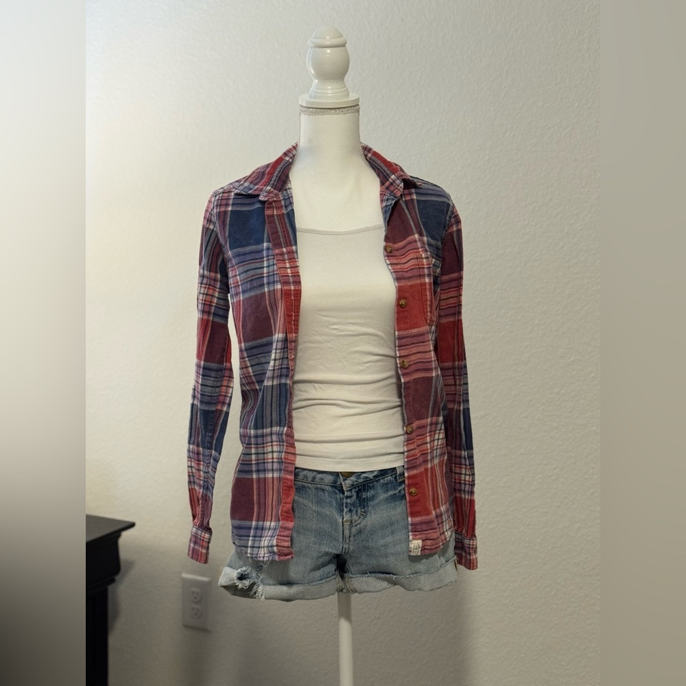 American Eagle Red and Blue Button-up Flannel